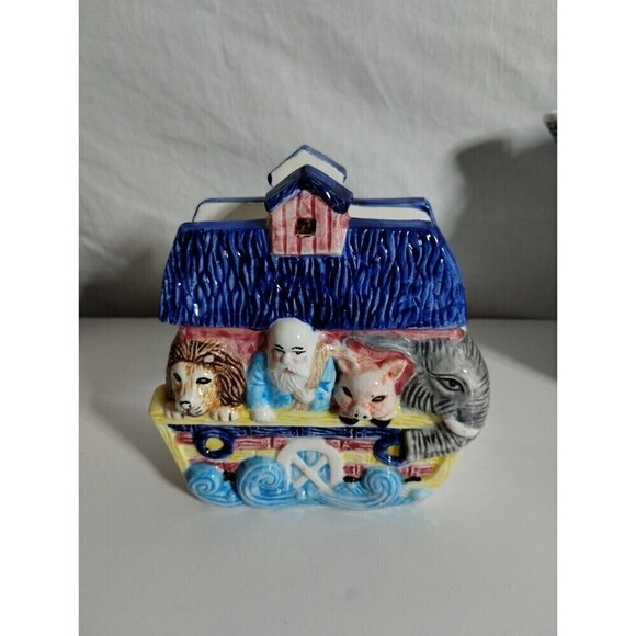 Whimsical  Noah's Ark Napkin / Letter Holder. Has Noah And Animals On Ship - Picture 1 of 6